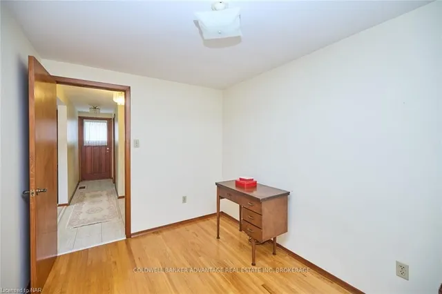 Additional image 32 of 27 QUINN Ave