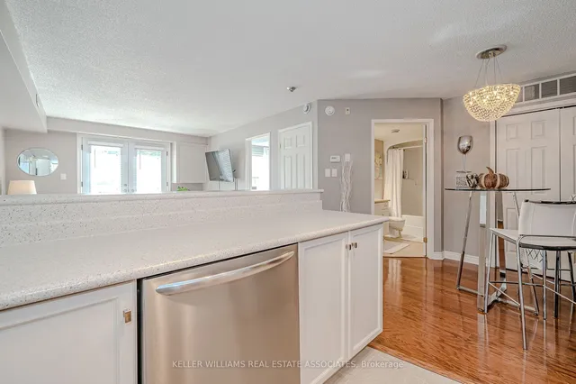 Additional image 8 of 2010 Cleaver Ave Unit 310