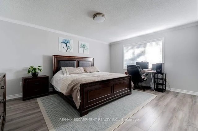 Additional image 18 of 35 Lido Dr