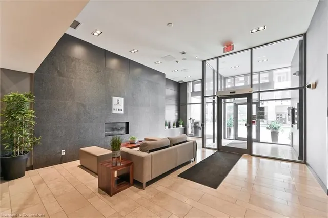 Additional image 4 of 1940 Ironstone Dr Unit 225