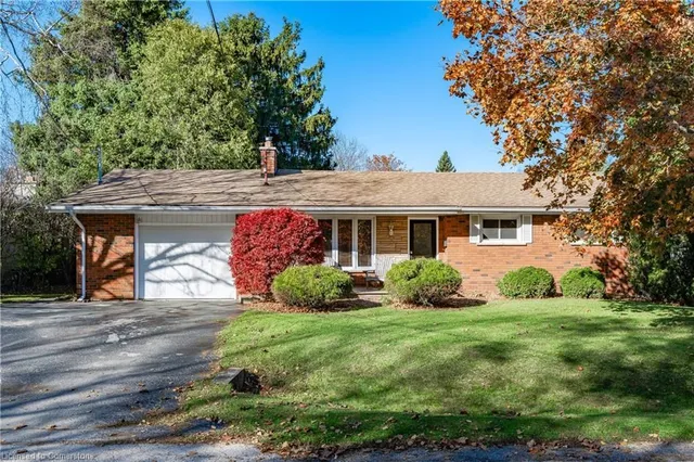 375 Clarendon Dr