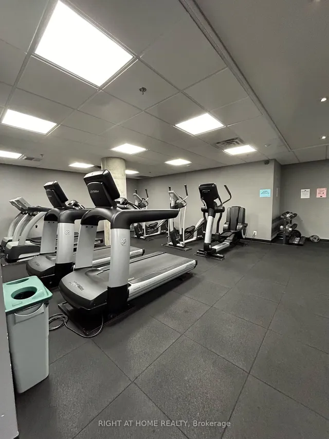 Additional image 27 of 38 Joe Shuster Way Unit 318