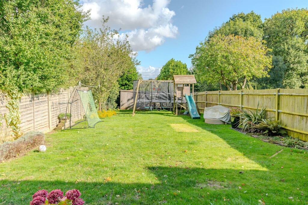 Additional image 33 of The Drive, Welwyn