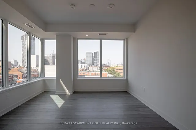 212 King William St Unit 815