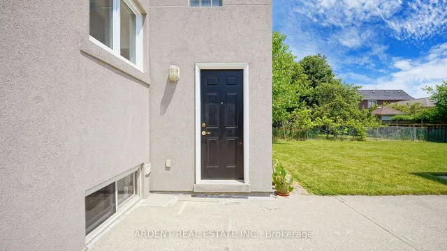 Additional image 37 of 265 Acton Ave