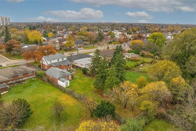 Additional image 41 of 25 Sunning Hill Ave