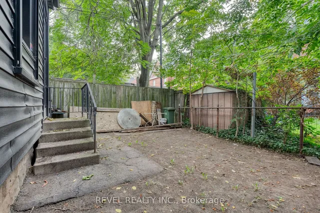 Additional image 40 of 34 Sherman Ave