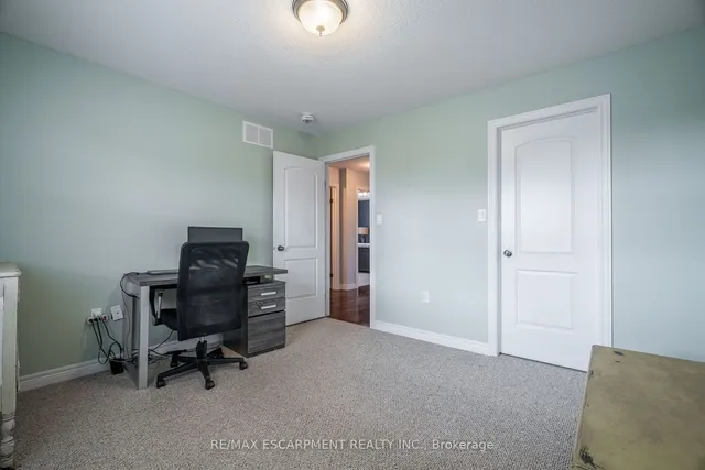 Additional image 14 of 97 Chartwell Circ