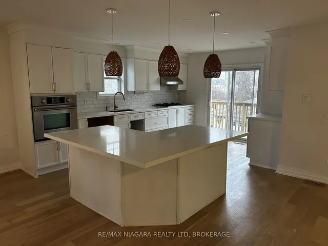 Additional image 3 of 1056 BEACH Blvd