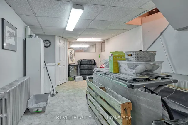 Additional image 12 of 34 Sherman Ave