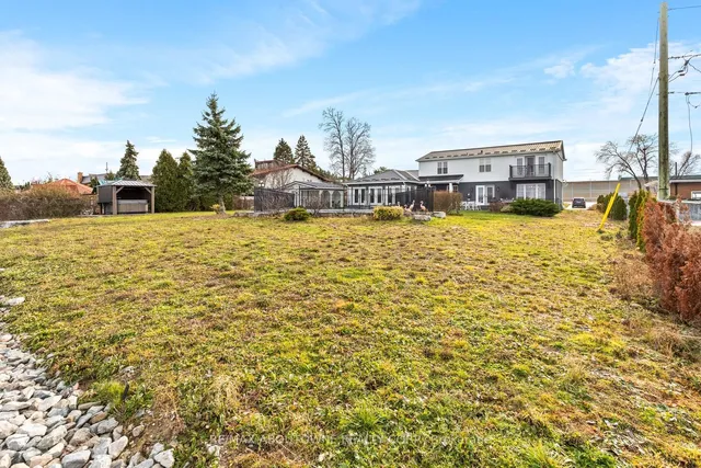 Additional image 31 of 1073 North Service Rd