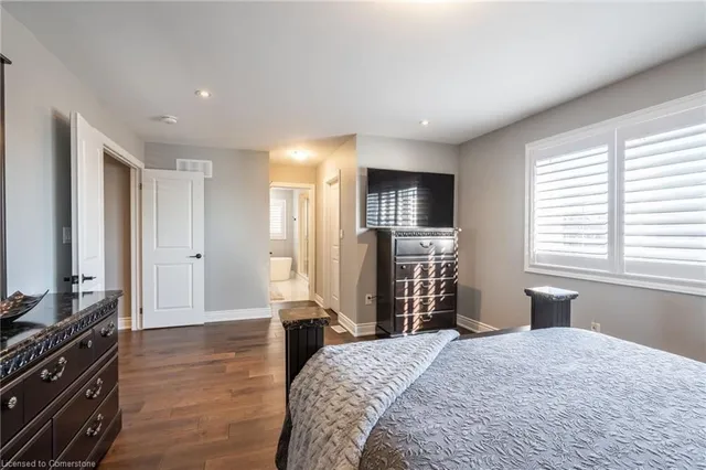 Additional image 36 of 8 Cesar Pl