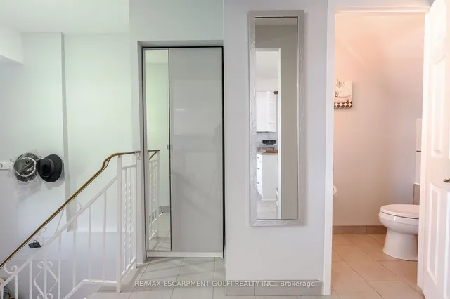 Additional image 11 of 202 LAVINA Cres Unit 10