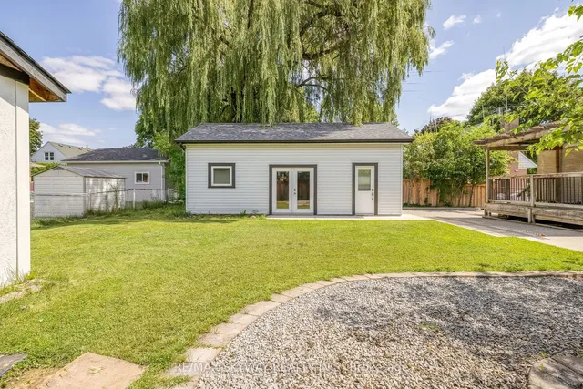 Additional image 36 of 279 ELMWOOD Cres