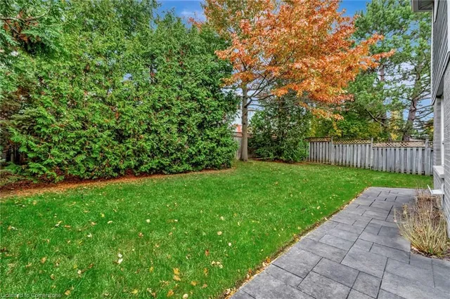 Additional image 8 of 11 Willowtree Crt