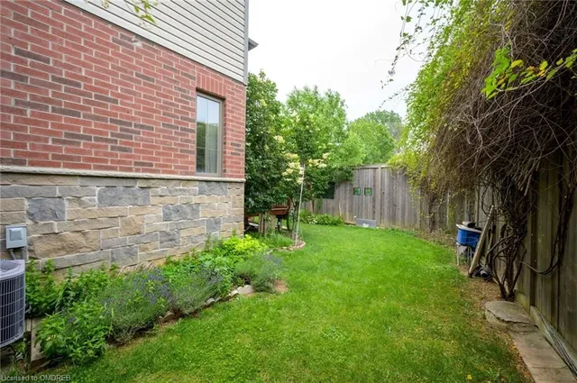 Additional image 33 of 93 Southshore Crescent