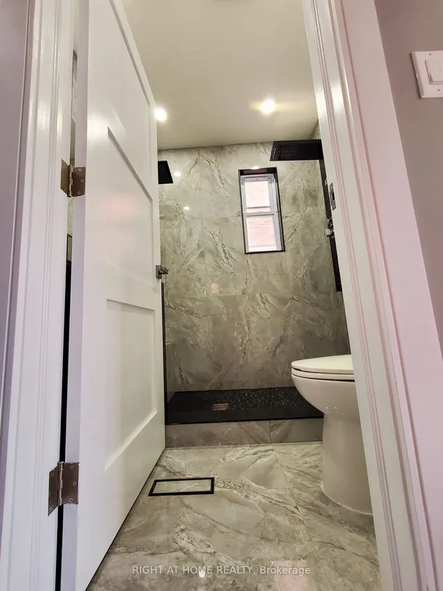 Additional image 27 of 53 Regent Rd