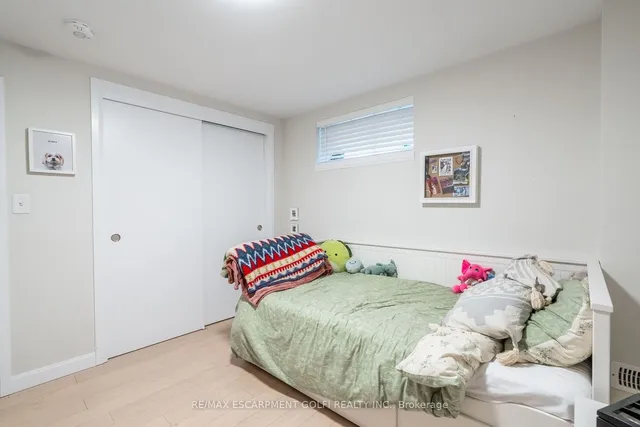 Additional image 31 of 2290 Woodward Ave