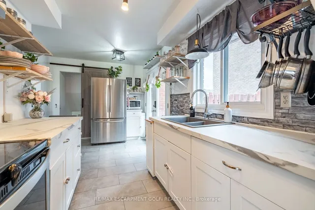 Additional image 7 of 51 LEGGETT Cres