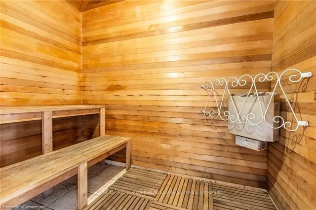 Additional image 24 of 2055 Appleby Line Unit 210