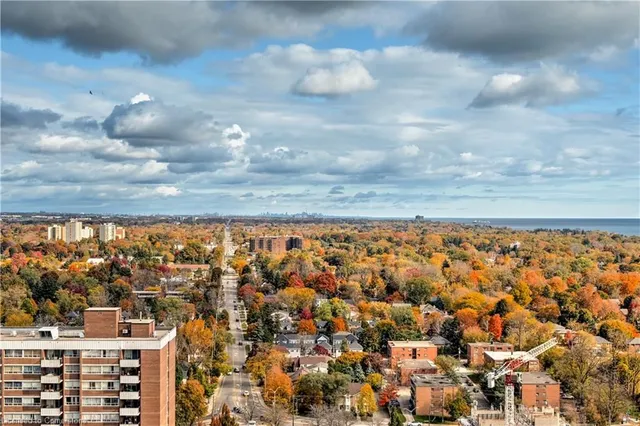 Additional image 9 of 2007 James St Unit 2201