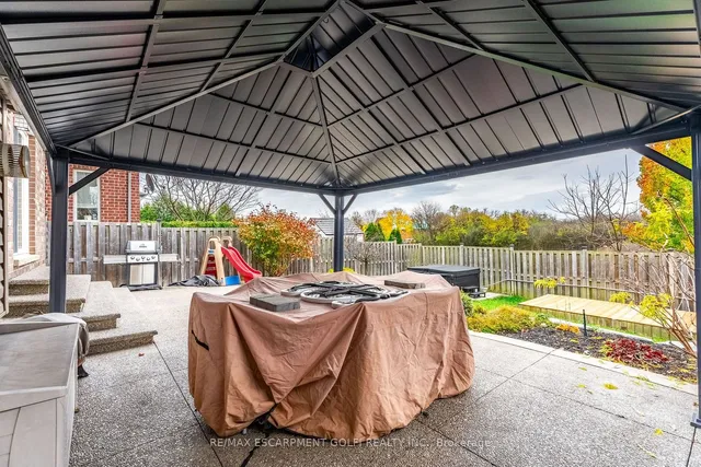 Additional image 36 of 49 Desoto Dr