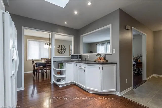 Additional image 10 of 34 MILTON HEIGHTS Cres