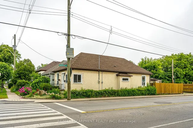 Additional image 30 of 200 Tragina Ave