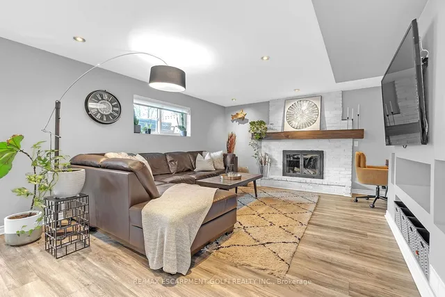 Additional image 28 of 98 FORESTGATE Dr