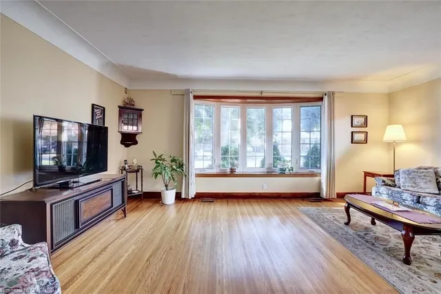 Additional image 4 of 167 West 18th St