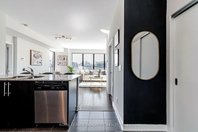 Additional image 7 of 400 Wellington St Unit 908