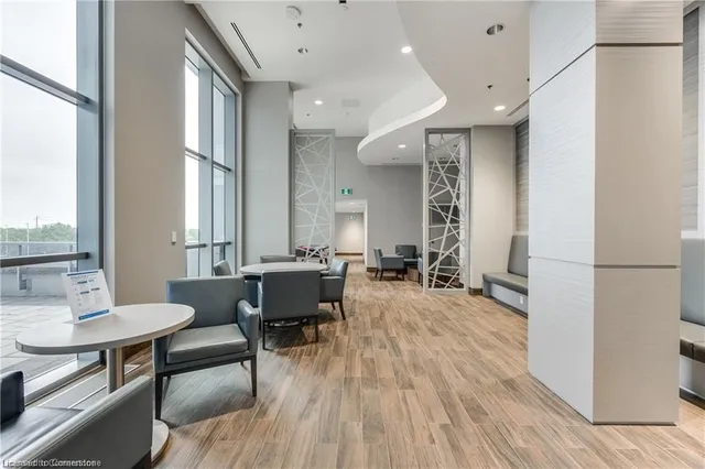 Additional image 36 of 2087 Fairview St Unit 1808