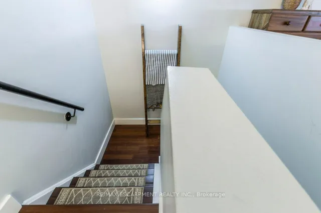 Additional image 24 of 50 Main St Unit 405