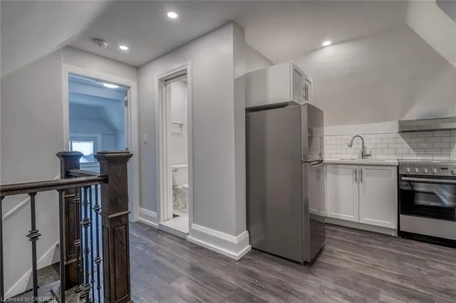 Additional image 28 of 112 Leinster Ave