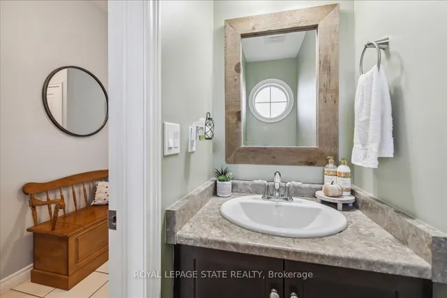 Additional image 10 of 127 Kinsman Dr