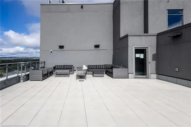 Additional image 26 of 716 Main Street East St Unit 1003