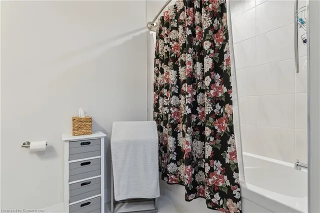 Additional image 33 of 1 Redfern Avenue Ave Unit 220