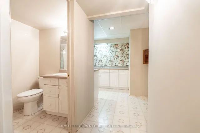 Additional image 30 of 8560 Leeming Rd