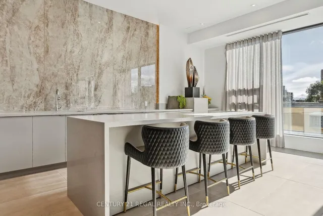 Additional image 28 of 2007 James St Unit 1106