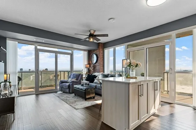 Additional image 13 of 2087 FAIRVIEW St Unit 1304