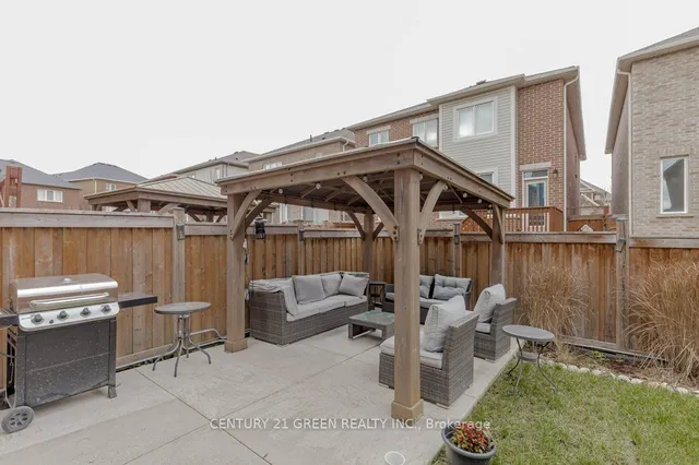 Additional image 30 of 450 Hinton Terr