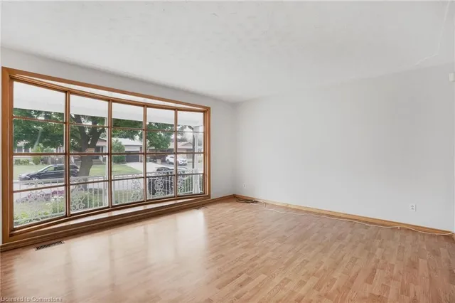 Additional image 7 of 77 Greenford Dr