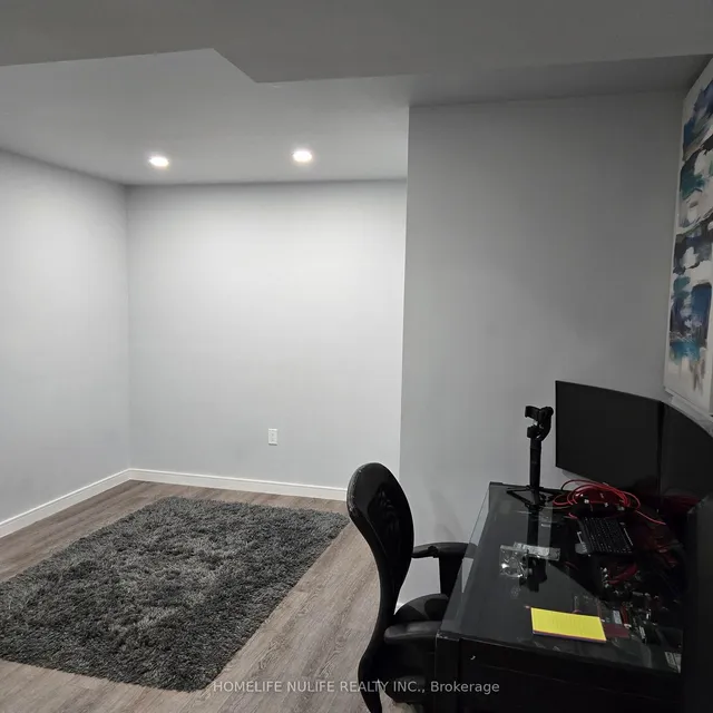 Additional image 23 of 1062 Clark Blvd