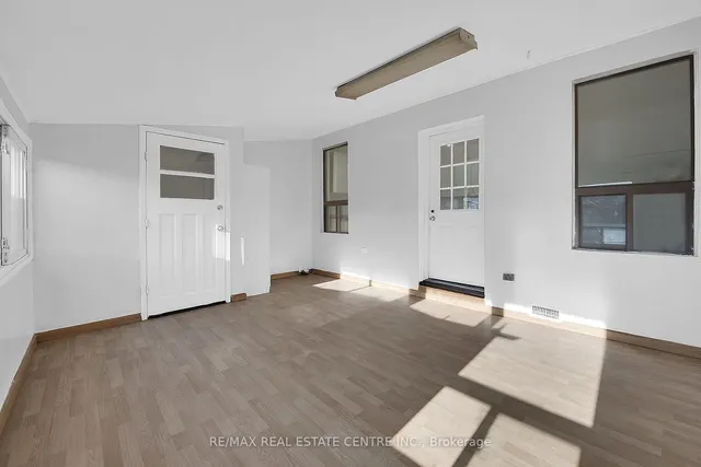 Additional image 18 of 20 Keith St