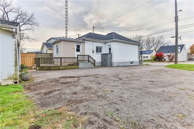 Additional image 34 of 419 Upper Sherman Ave