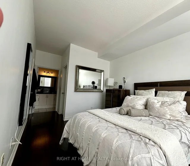 Additional image 7 of 5327 Upper Middle Rd Unit 419