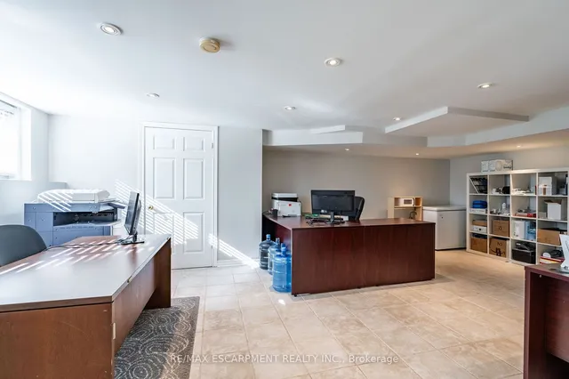 Additional image 27 of 2159 Britannia Rd