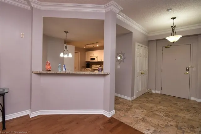 Additional image 20 of 3000 Creekside Dr Unit 604