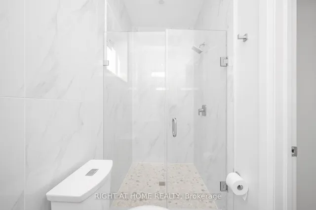 Additional image 11 of 72 Dundurn St