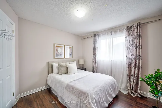 Additional image 27 of 3 Resolute Dr